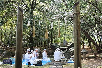 冠纓神社・地球新生神宮